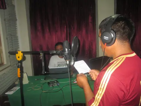 Grabando cuentos andinos /  grabaycan unay Cuentucunata