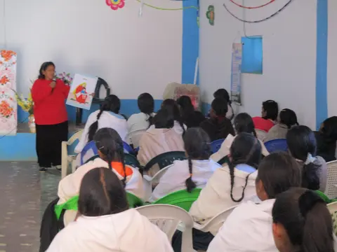 Taller de mujeres / Warmicunapaj Yachachicuy