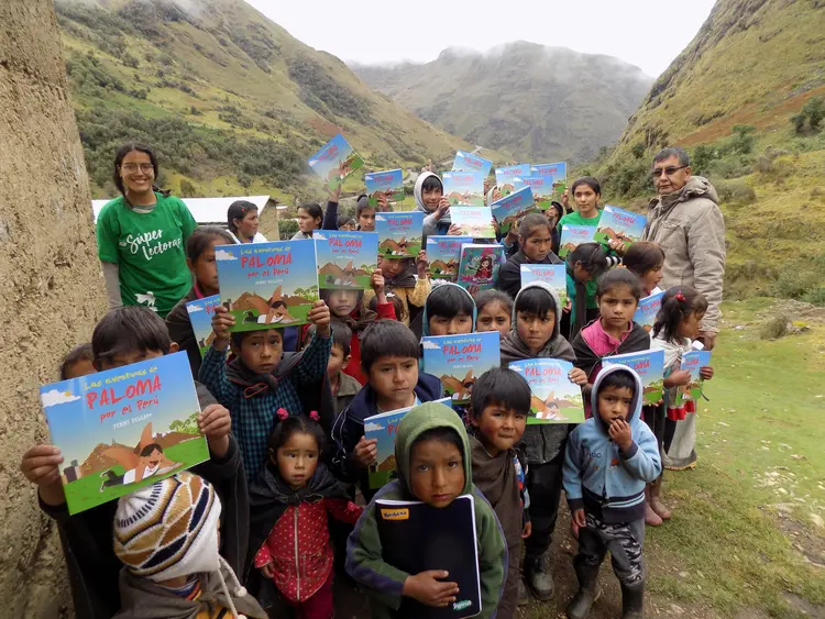 Reforzamiento a los niños de las comunidades alejadas